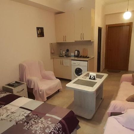 Parkside Apartament Apartment บาทูมิ ภายนอก รูปภาพ